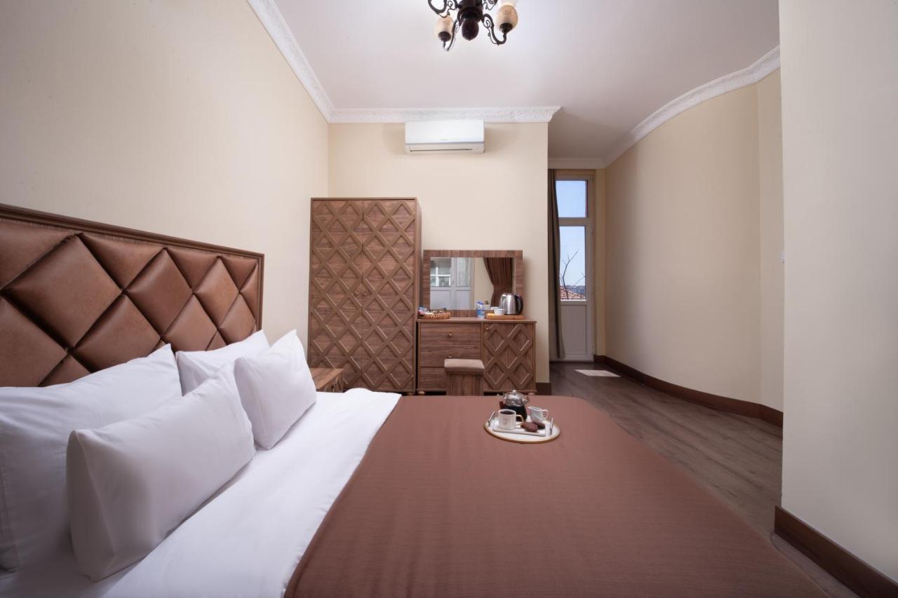 Hotel Taxim Cool Estambul Exterior foto