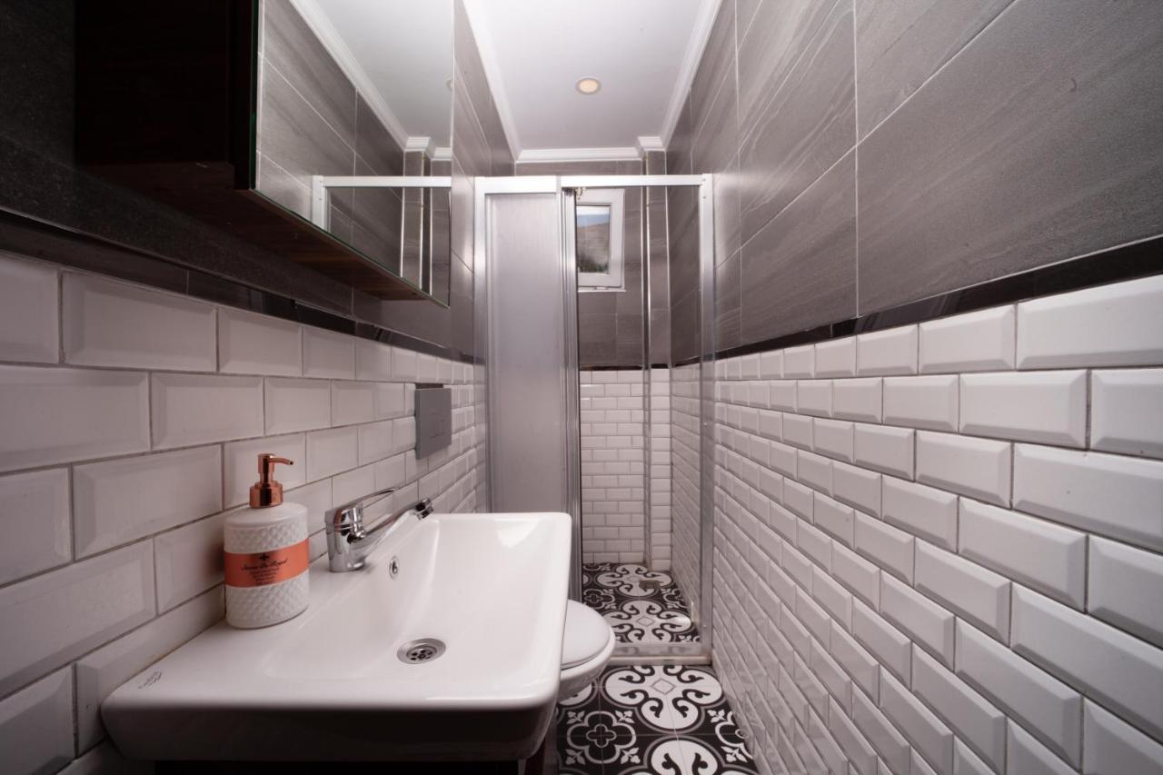 Hotel Taxim Cool Estambul Exterior foto